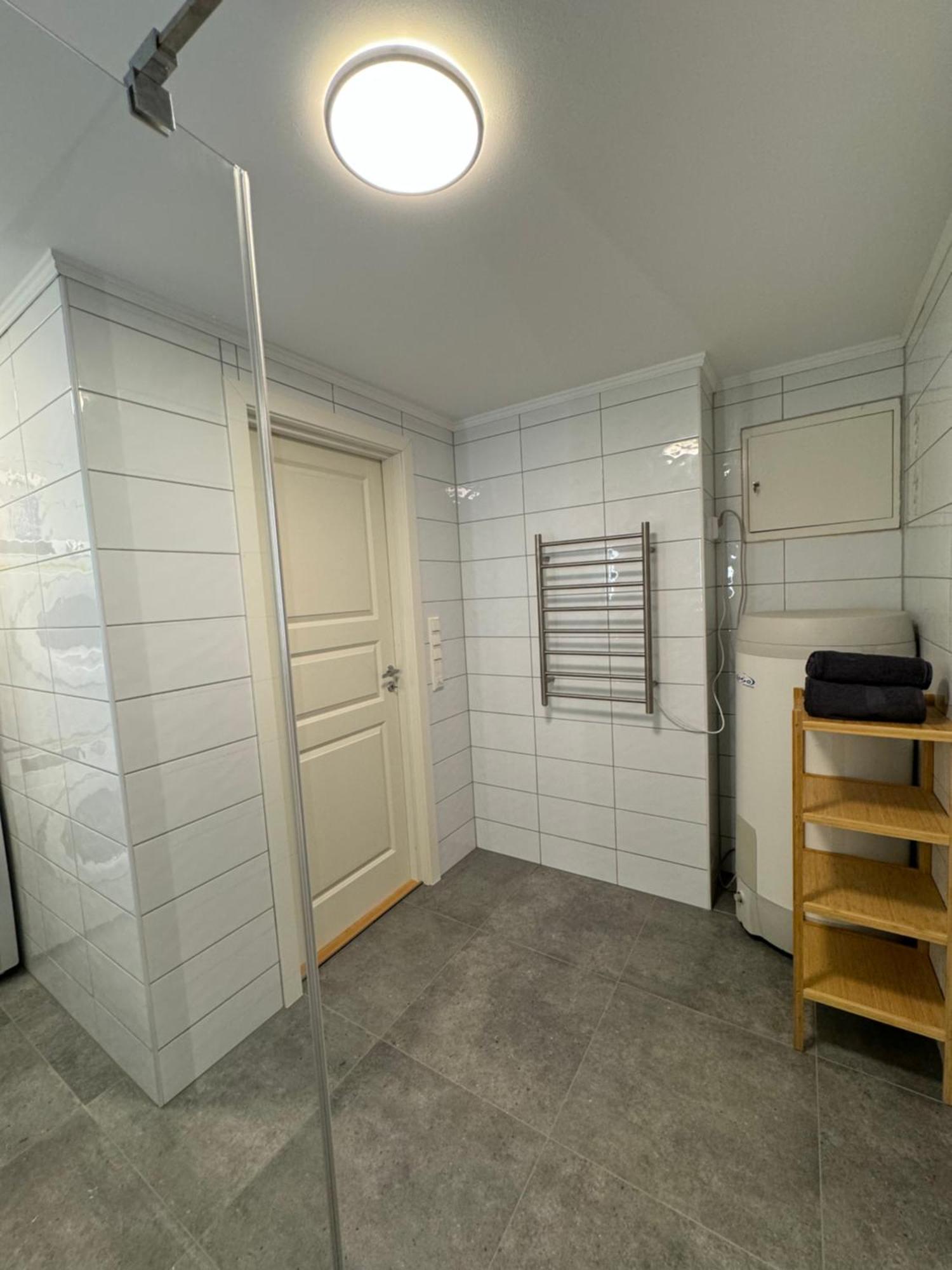 Charming 3-Bedroom Apartment In The Heart Of Kristiansund Exteriör bild