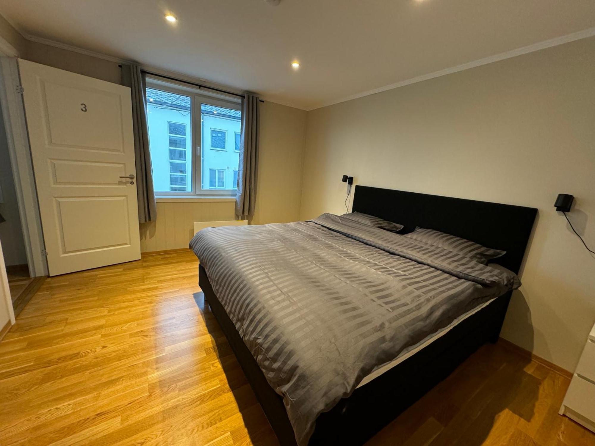 Charming 3-Bedroom Apartment In The Heart Of Kristiansund Exteriör bild